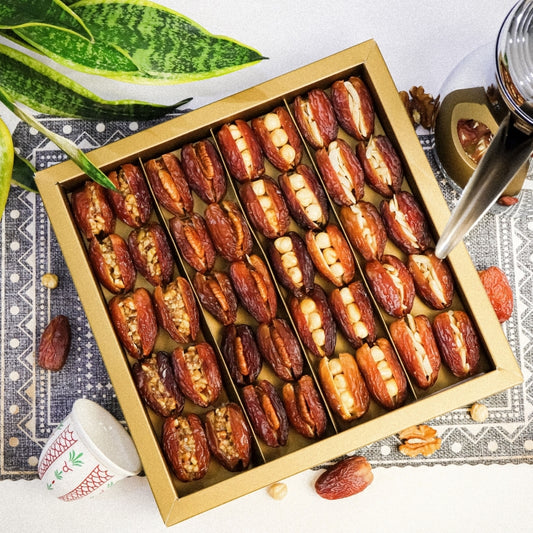 قطاف - تشكيلة التمور الفاخرة محشية بالمكسرات والزبدة | Qetaf - Selection of luxurious dates stuffed with nuts and butter