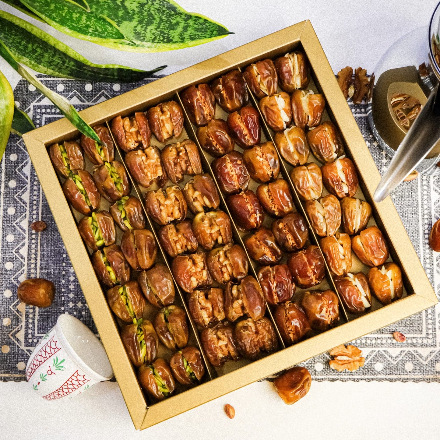 قطاف - تشكيلة التمور الفاخرة محشية بالمكسرات والزبدة | Qetaf - Selection of luxurious dates stuffed with nuts and butter