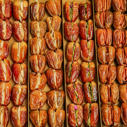 قطاف - تشكيلة التمور الفاخرة محشية بالمكسرات والزبدة | Qetaf - Selection of luxurious dates stuffed with nuts and butter